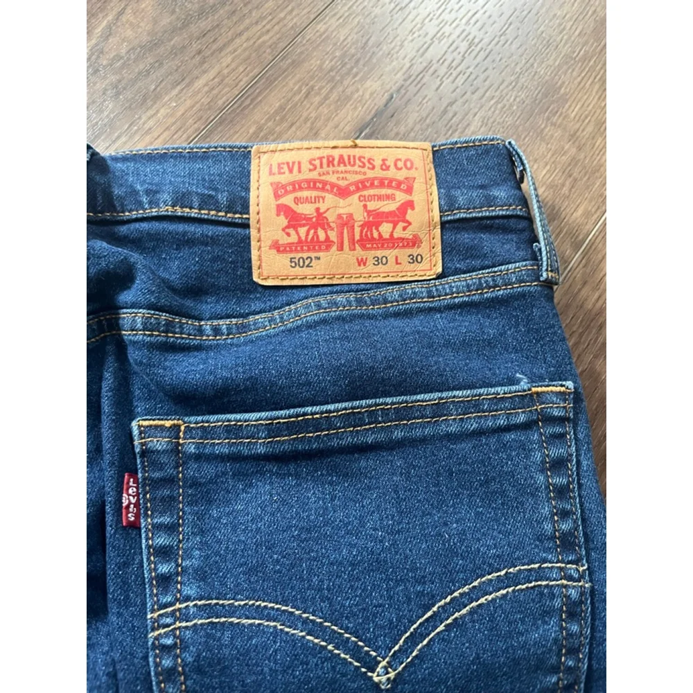 Levis elevate your